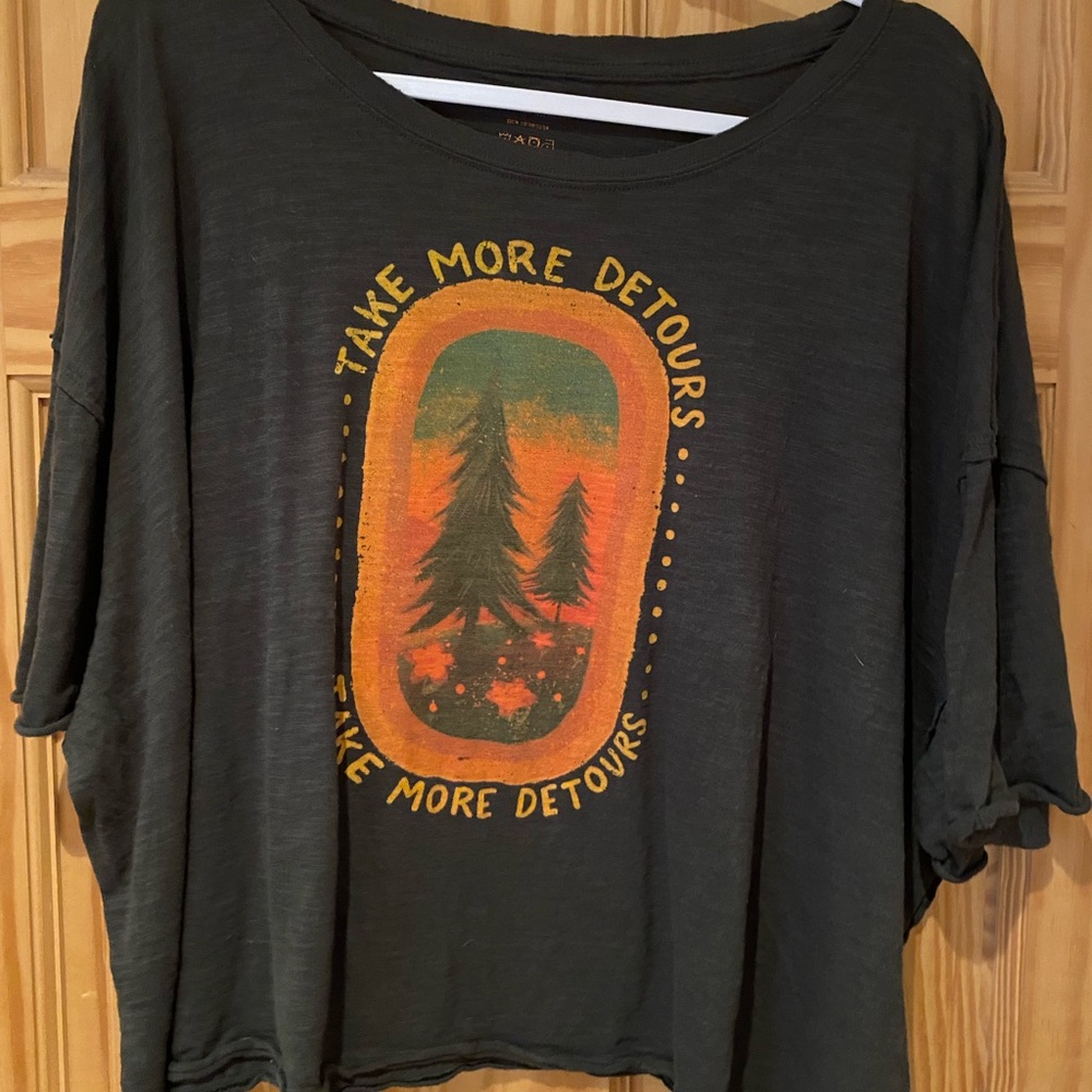 Women's Green Graphic Top